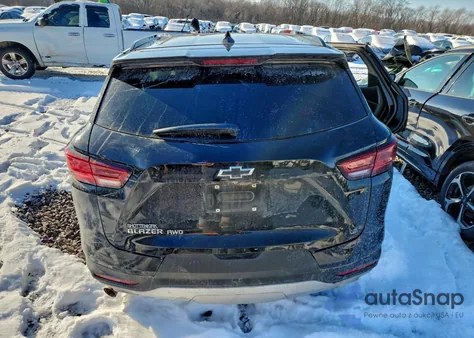 2023 Chevrolet Blazer 3Lt z USA, uszkodzony, nr VIN 3GNKBJRS3PS194529